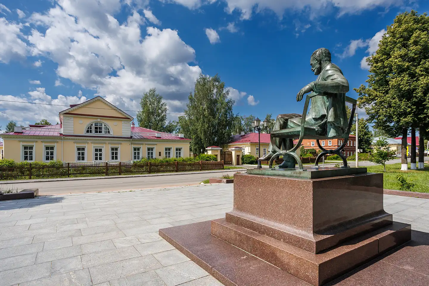 Сила гения. Памятник Петру Ильичу Чайковскому. Финал маршрута. Усадьба Чайковских