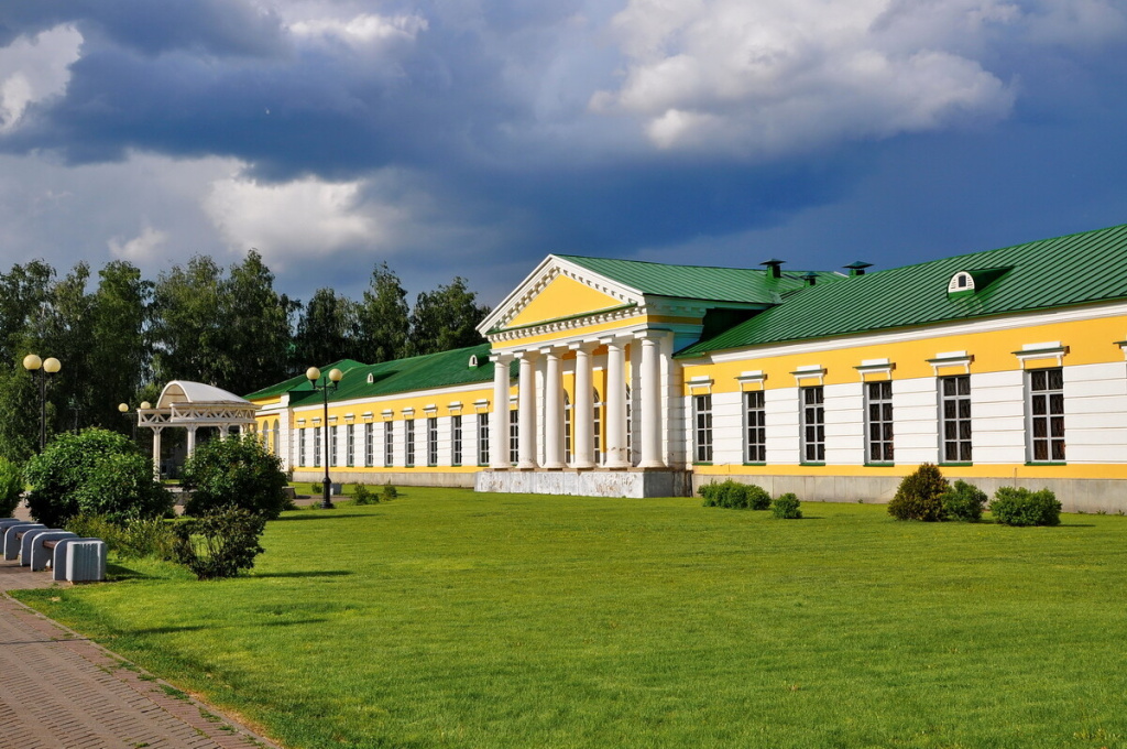 Дворец Главы администрации Удмуртской Республики - ВизитУдмуртия