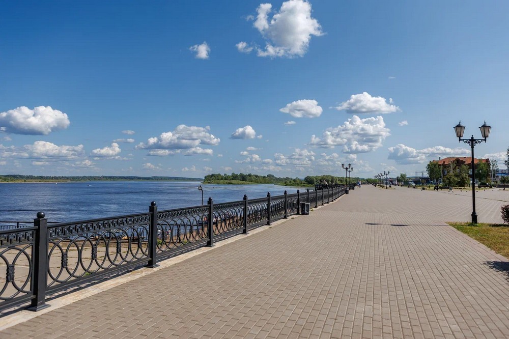 Фото набережной реки Камы в Сарапуле | visitudmurtia.org | Путешествуй по Удмуртии 