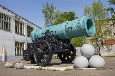 Символы оружейной столицы: музей Калашникова, Арсенал и Царь-пушка